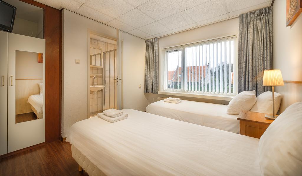 Hotel-Pension Ауддорп Экстерьер фото